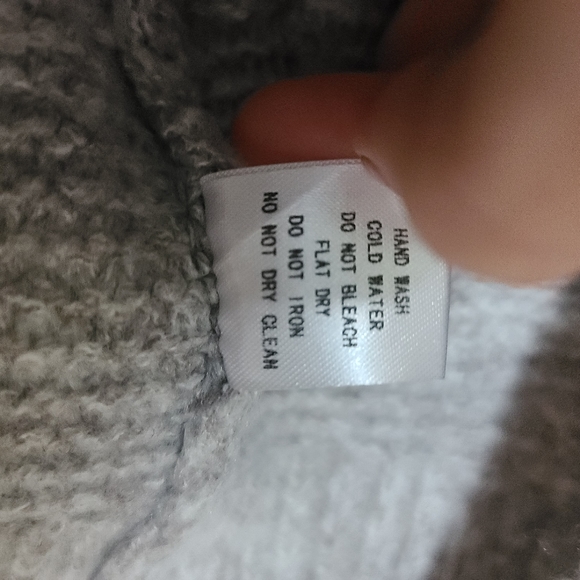 HYFVE Balloon Sleeve Cardigan Sweater - Picture 8 of 8